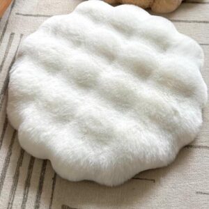Plush Round Cat Mat - Soft Faux Fur Sleeping Pad (40cm Diameter) by Elosung