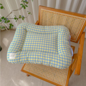 Yellow-blue All-Season Pet Bed - Soft Washable Dog & Cat Mat with Comfortable Cushion - Warm Winter Padding for Small to Large Pets by Elosung